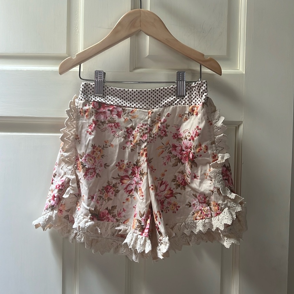 Persnickety Floral Ruffle Cotton Shorts 12